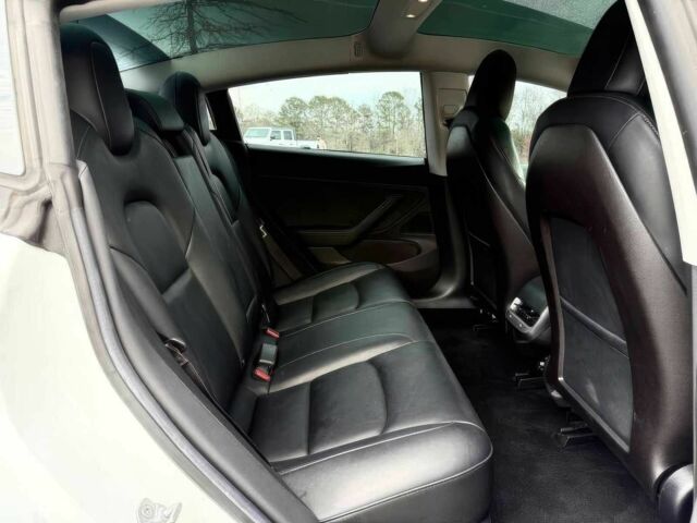 Белый Тесла Модель 3, объемом двигателя 0 л и пробегом 53 тыс. км за 12700 $, фото 15 на Automoto.ua