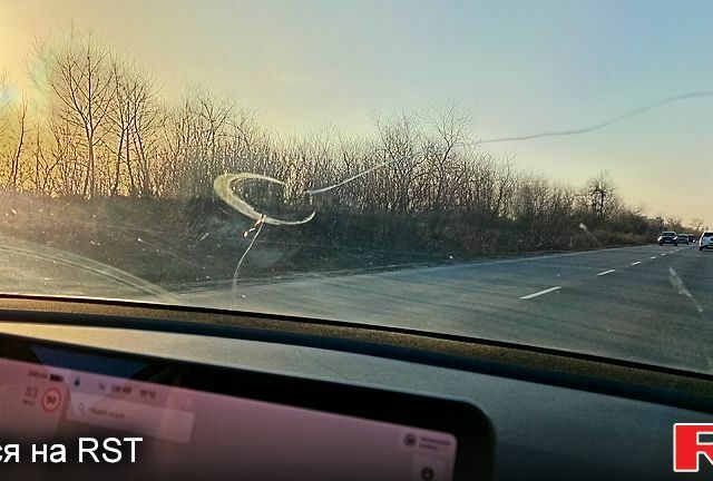 Белый Тесла Модель 3, объемом двигателя 0.14 л и пробегом 124 тыс. км за 20500 $, фото 4 на Automoto.ua