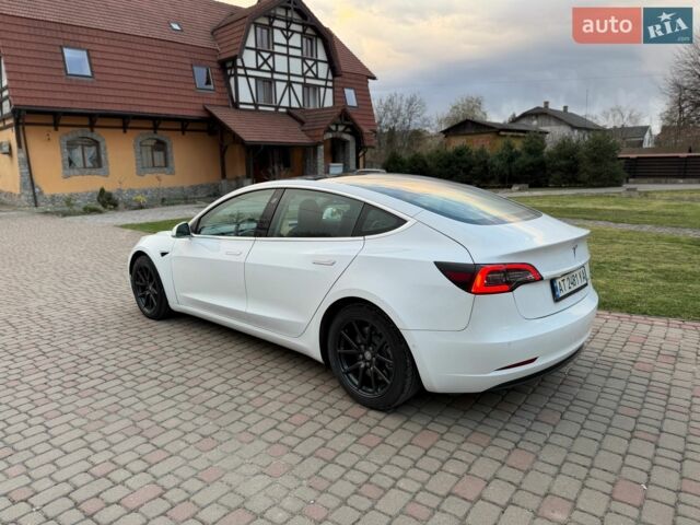 Білий Тесла Модель 3, об'ємом двигуна 0 л та пробігом 82 тис. км за 17600 $, фото 15 на Automoto.ua