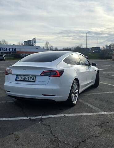 Білий Тесла Модель 3, об'ємом двигуна 0 л та пробігом 140 тис. км за 17400 $, фото 1 на Automoto.ua