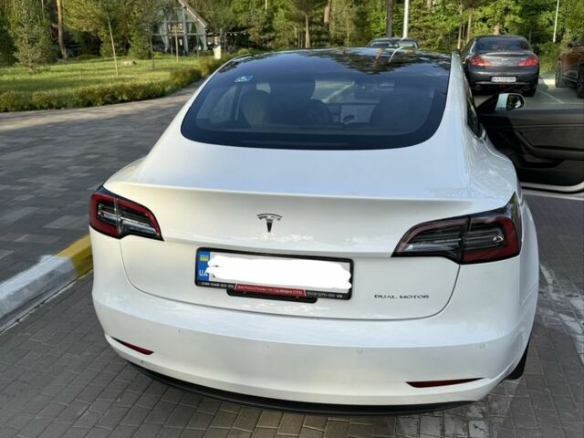 Білий Тесла Модель 3, об'ємом двигуна 0 л та пробігом 175 тис. км за 16000 $, фото 2 на Automoto.ua