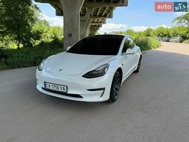 Білий Тесла Модель 3, об'ємом двигуна 0 л та пробігом 134 тис. км за 14999 $, фото 2 на Automoto.ua