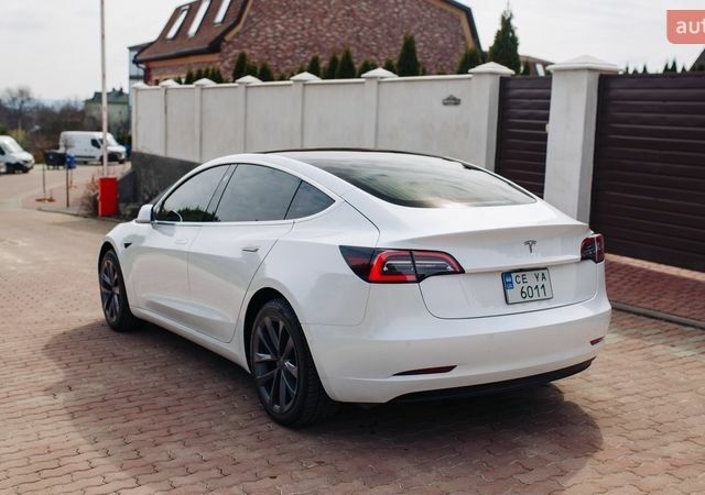 Білий Тесла Модель 3, об'ємом двигуна 0 л та пробігом 90 тис. км за 14000 $, фото 5 на Automoto.ua