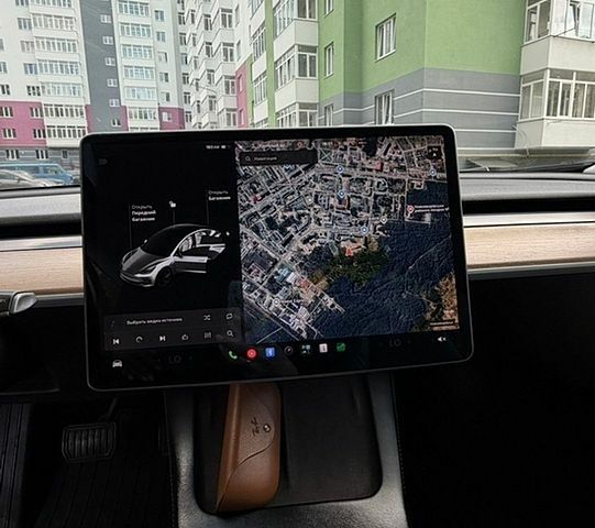Белый Тесла Модель 3, объемом двигателя 0 л и пробегом 99 тыс. км за 15490 $, фото 14 на Automoto.ua