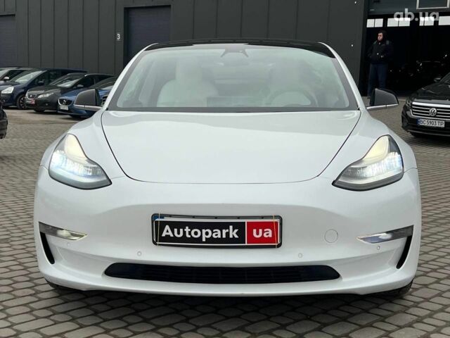 Білий Тесла Модель 3, об'ємом двигуна 0 л та пробігом 203 тис. км за 12000 $, фото 12 на Automoto.ua