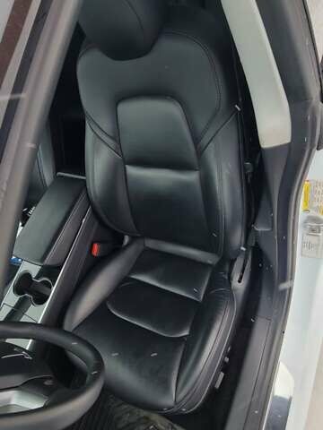 Білий Тесла Модель 3, об'ємом двигуна 0 л та пробігом 130 тис. км за 15500 $, фото 7 на Automoto.ua