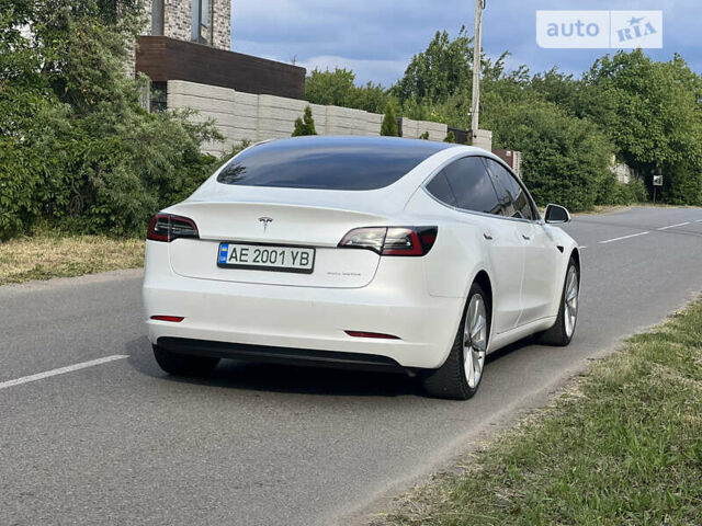 Белый Тесла Модель 3, объемом двигателя 0 л и пробегом 100 тыс. км за 23700 $, фото 36 на Automoto.ua