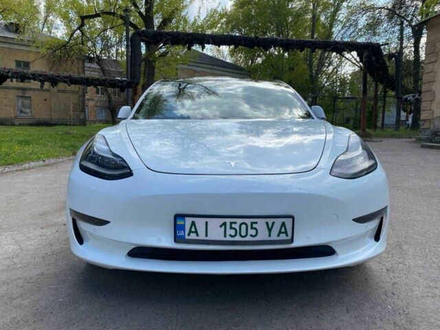 Белый Тесла Модель 3, объемом двигателя 0 л и пробегом 85 тыс. км за 14900 $, фото 1 на Automoto.ua