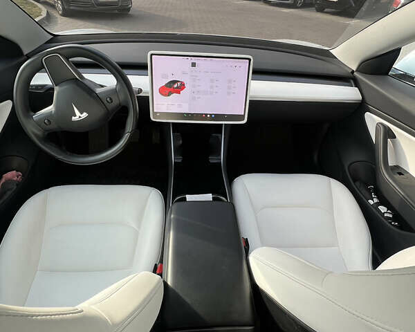 Білий Тесла Модель 3, об'ємом двигуна 0 л та пробігом 59 тис. км за 19200 $, фото 19 на Automoto.ua