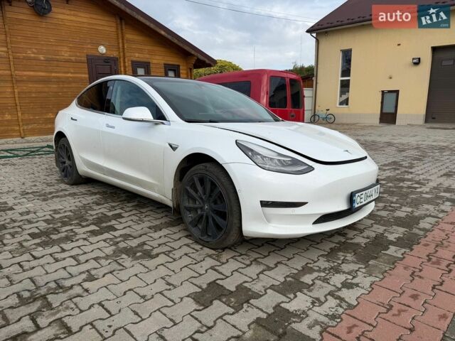 Белый Тесла Модель 3, объемом двигателя 0 л и пробегом 165 тыс. км за 12500 $, фото 1 на Automoto.ua