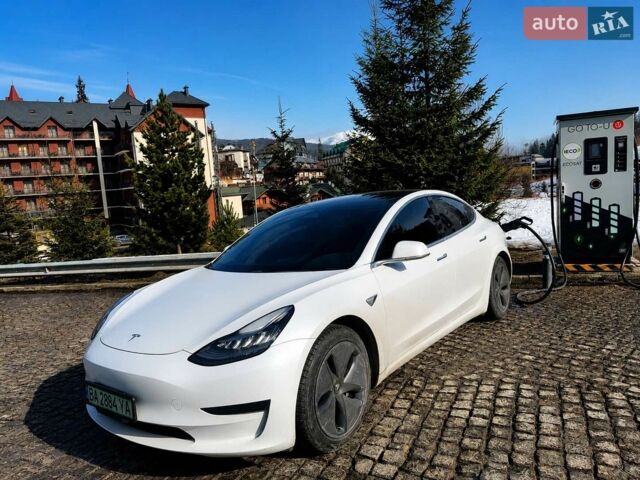 Белый Тесла Модель 3, объемом двигателя 0 л и пробегом 156 тыс. км за 17100 $, фото 18 на Automoto.ua