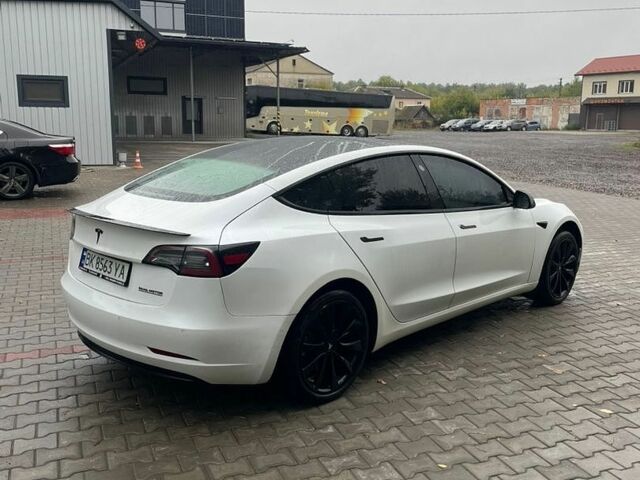 Белый Тесла Модель 3, объемом двигателя 0 л и пробегом 170 тыс. км за 13750 $, фото 4 на Automoto.ua