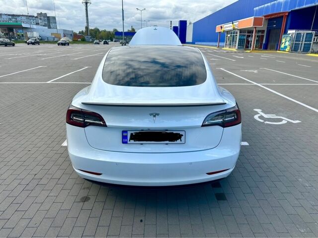 Білий Тесла Модель 3, об'ємом двигуна 0 л та пробігом 120 тис. км за 17800 $, фото 4 на Automoto.ua