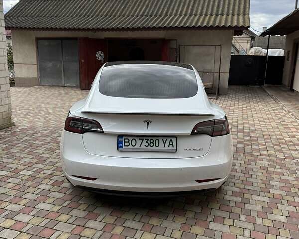 Белый Тесла Модель 3, объемом двигателя 0 л и пробегом 143 тыс. км за 18900 $, фото 14 на Automoto.ua