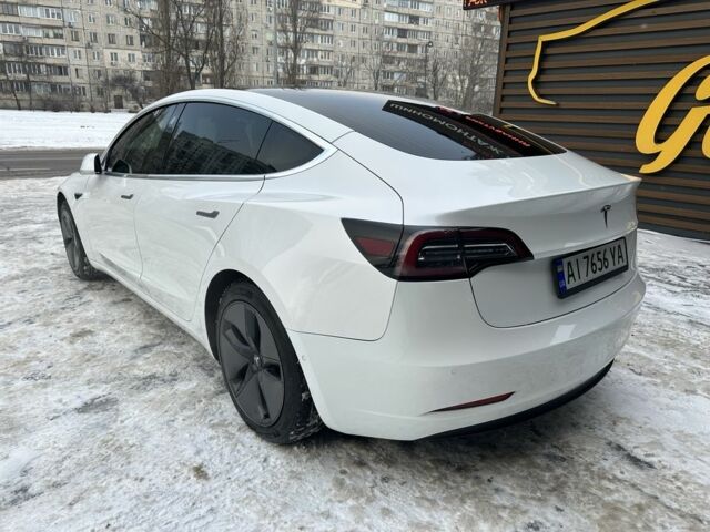 Белый Тесла Модель 3, объемом двигателя 0 л и пробегом 45 тыс. км за 15700 $, фото 6 на Automoto.ua