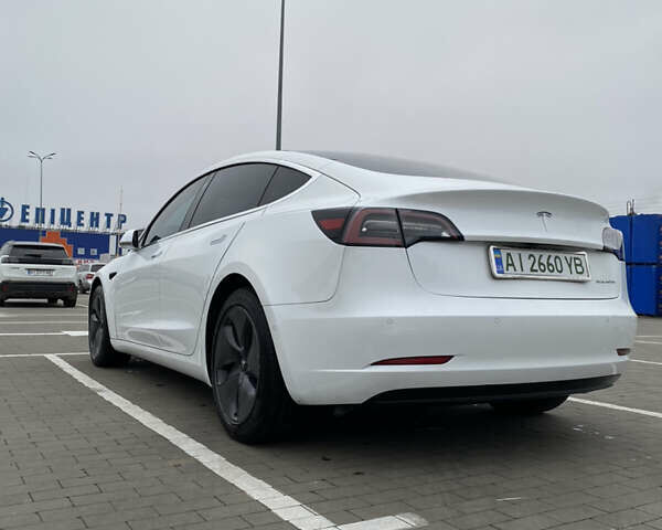 Белый Тесла Модель 3, объемом двигателя 0 л и пробегом 110 тыс. км за 17600 $, фото 7 на Automoto.ua