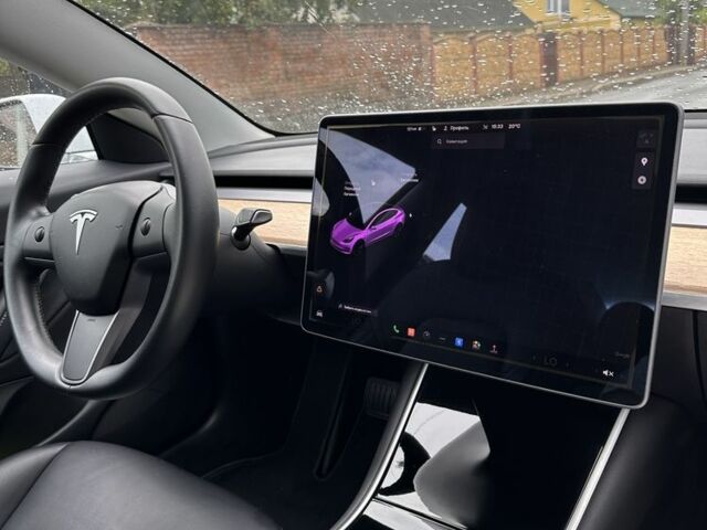 Белый Тесла Модель 3, объемом двигателя 0 л и пробегом 105 тыс. км за 356 $, фото 6 на Automoto.ua