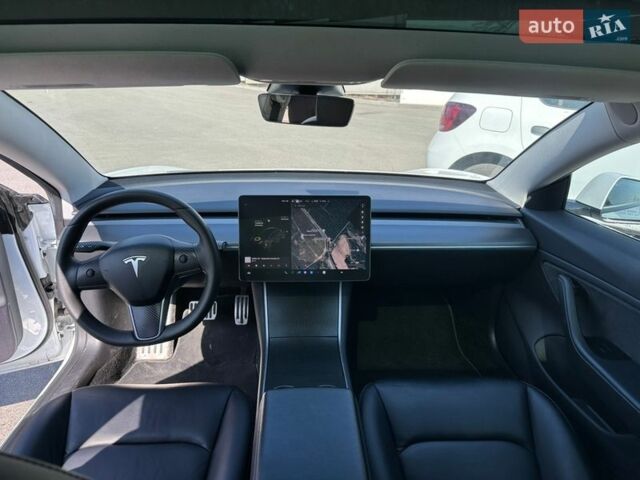 Белый Тесла Модель 3, объемом двигателя 0 л и пробегом 80 тыс. км за 21000 $, фото 10 на Automoto.ua
