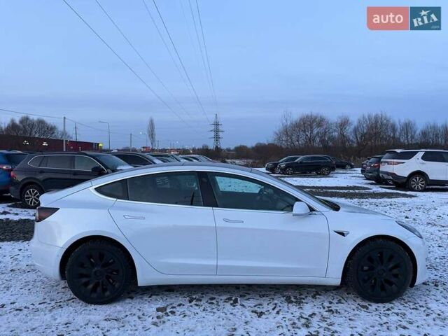 Белый Тесла Модель 3, объемом двигателя 0 л и пробегом 159 тыс. км за 15500 $, фото 6 на Automoto.ua