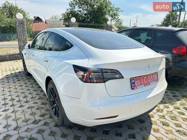 Белый Тесла Модель 3, объемом двигателя 0 л и пробегом 237 тыс. км за 13500 $, фото 6 на Automoto.ua