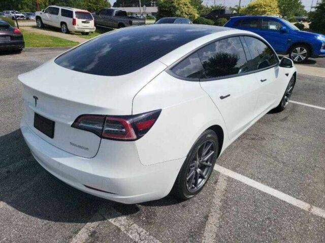 Білий Тесла Модель 3, об'ємом двигуна 0 л та пробігом 49 тис. км за 8300 $, фото 3 на Automoto.ua