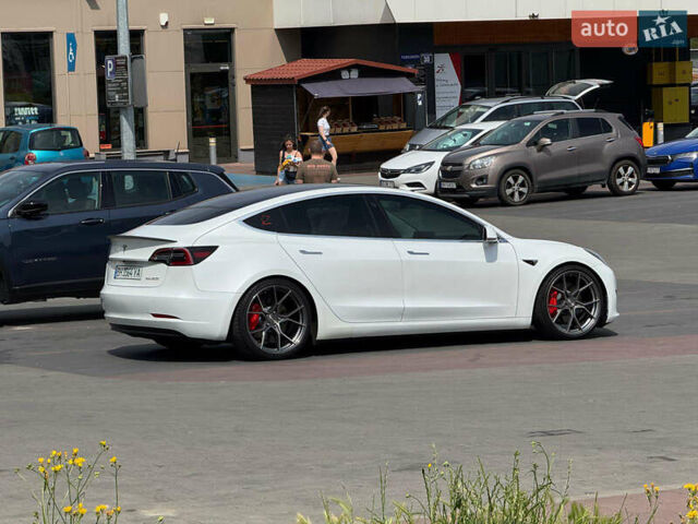 Белый Тесла Модель 3, объемом двигателя 0 л и пробегом 121 тыс. км за 19400 $, фото 33 на Automoto.ua