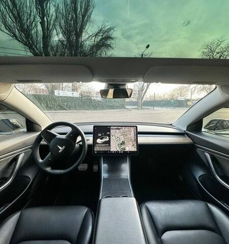 Білий Тесла Модель 3, об'ємом двигуна 0 л та пробігом 158 тис. км за 20000 $, фото 11 на Automoto.ua