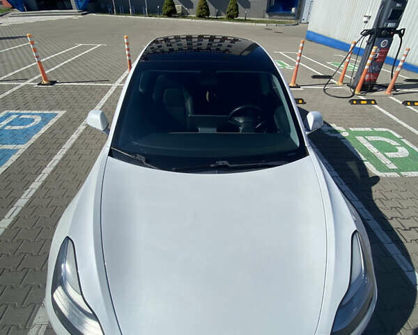 Белый Тесла Модель 3, объемом двигателя 0 л и пробегом 117 тыс. км за 21900 $, фото 9 на Automoto.ua