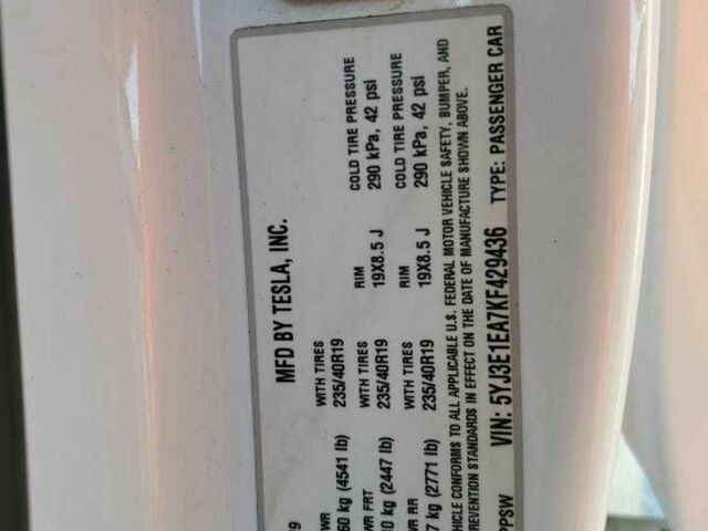 Белый Тесла Модель 3, объемом двигателя 0 л и пробегом 120 тыс. км за 3000 $, фото 11 на Automoto.ua