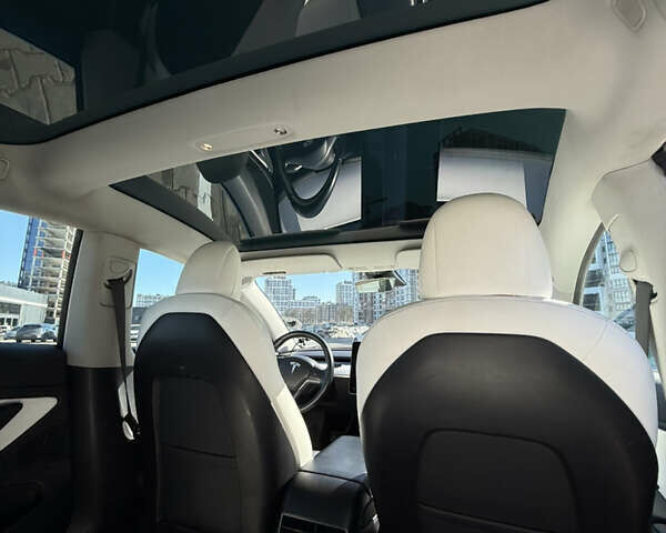 Белый Тесла Модель 3, объемом двигателя 0 л и пробегом 129 тыс. км за 16200 $, фото 3 на Automoto.ua