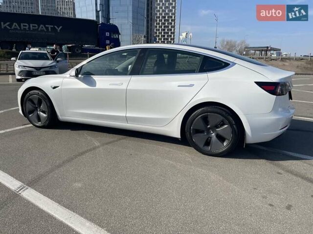 Білий Тесла Модель 3, об'ємом двигуна 0 л та пробігом 105 тис. км за 17200 $, фото 7 на Automoto.ua