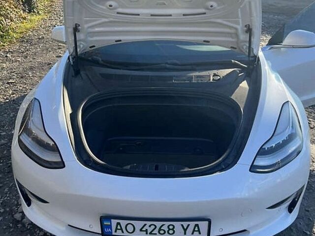 Білий Тесла Модель 3, об'ємом двигуна 0 л та пробігом 159 тис. км за 14500 $, фото 5 на Automoto.ua