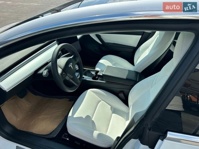 Белый Тесла Модель 3, объемом двигателя 0 л и пробегом 108 тыс. км за 17000 $, фото 27 на Automoto.ua