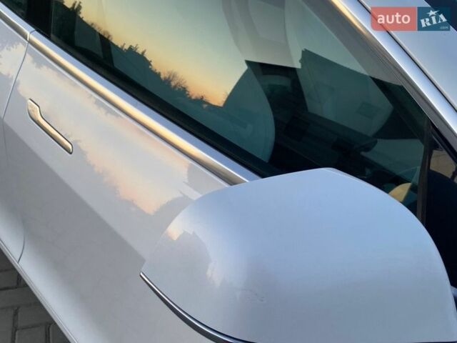 Білий Тесла Модель 3, об'ємом двигуна 0 л та пробігом 236 тис. км за 14300 $, фото 8 на Automoto.ua