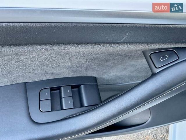 Белый Тесла Модель 3, объемом двигателя 0 л и пробегом 211 тыс. км за 14490 $, фото 25 на Automoto.ua