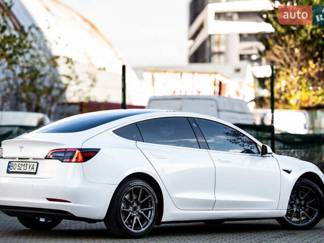 Білий Тесла Модель 3, об'ємом двигуна 0 л та пробігом 146 тис. км за 17500 $, фото 12 на Automoto.ua