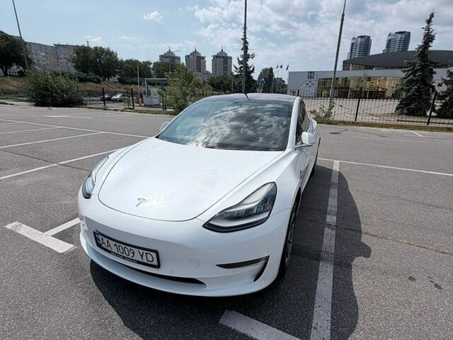 Білий Тесла Модель 3, об'ємом двигуна 0 л та пробігом 137 тис. км за 17900 $, фото 23 на Automoto.ua
