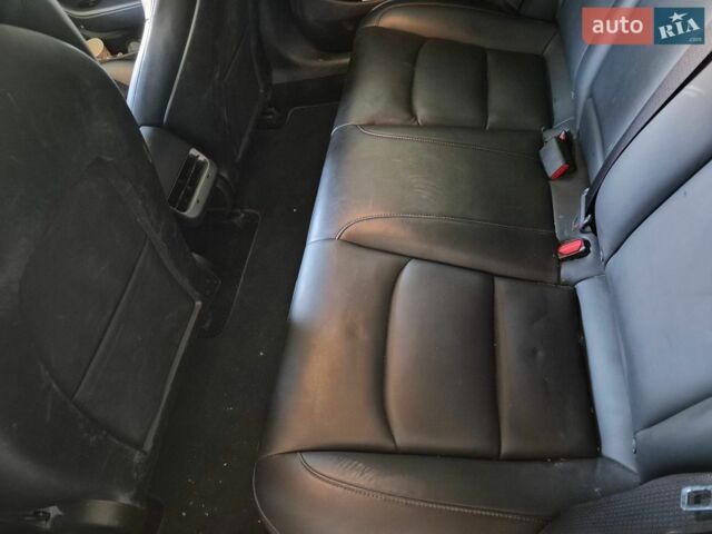 Білий Тесла Модель 3, об'ємом двигуна 0 л та пробігом 158 тис. км за 17000 $, фото 5 на Automoto.ua