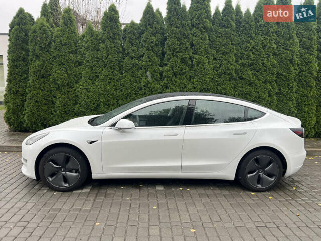 Белый Тесла Модель 3, объемом двигателя 0 л и пробегом 84 тыс. км за 19500 $, фото 9 на Automoto.ua