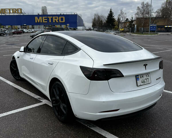 Білий Тесла Модель 3, об'ємом двигуна 0 л та пробігом 139 тис. км за 18900 $, фото 2 на Automoto.ua