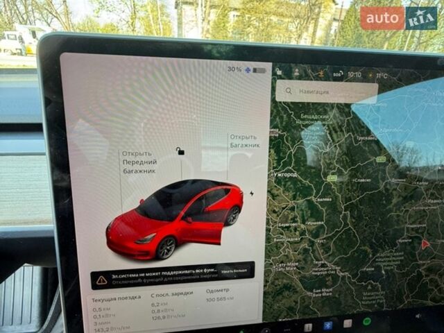 Белый Тесла Модель 3, объемом двигателя 0 л и пробегом 100 тыс. км за 13900 $, фото 62 на Automoto.ua