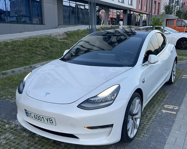 Білий Тесла Модель 3, об'ємом двигуна 0 л та пробігом 101 тис. км за 22500 $, фото 21 на Automoto.ua