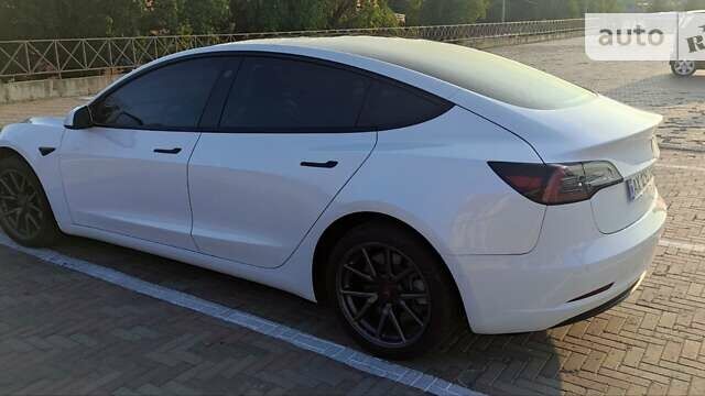 Белый Тесла Модель 3, объемом двигателя 0 л и пробегом 100 тыс. км за 19600 $, фото 14 на Automoto.ua