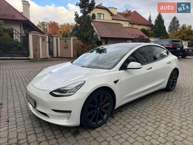 Білий Тесла Модель 3, об'ємом двигуна 0 л та пробігом 105 тис. км за 18550 $, фото 28 на Automoto.ua