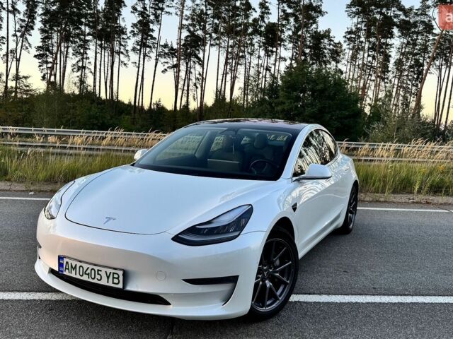 Білий Тесла Модель 3, об'ємом двигуна 0 л та пробігом 134 тис. км за 17700 $, фото 1 на Automoto.ua