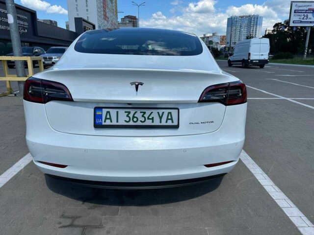 Білий Тесла Модель 3, об'ємом двигуна 0 л та пробігом 140 тис. км за 26850 $, фото 3 на Automoto.ua