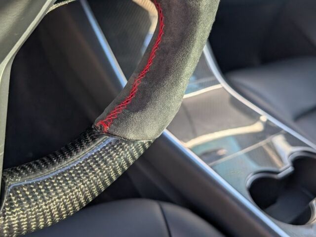 Білий Тесла Модель 3, об'ємом двигуна 0 л та пробігом 120 тис. км за 19700 $, фото 15 на Automoto.ua