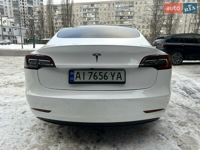 Белый Тесла Модель 3, объемом двигателя 0 л и пробегом 45 тыс. км за 15700 $, фото 5 на Automoto.ua