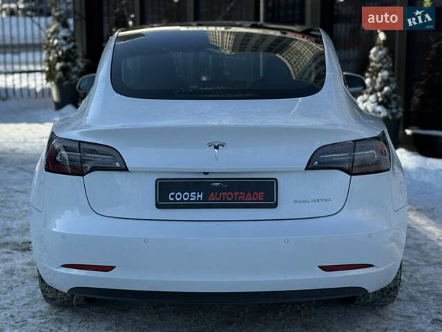 Білий Тесла Модель 3, об'ємом двигуна 0 л та пробігом 110 тис. км за 13500 $, фото 11 на Automoto.ua