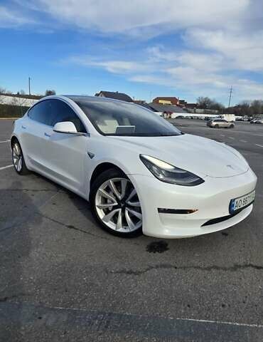 Білий Тесла Модель 3, об'ємом двигуна 0 л та пробігом 140 тис. км за 17400 $, фото 8 на Automoto.ua